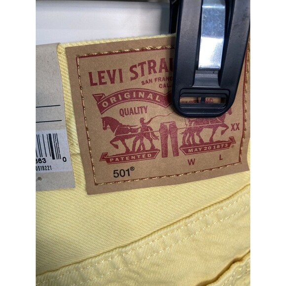 New Levis 501 Original Cropped 100% Cotton Jeans Yellow Button Fly 30 - Picture 5 of 5